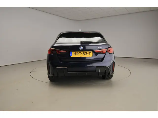 BMW 1 Serie 5-Deurs 120 2025 Benzine 3