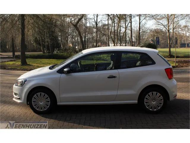 Volkswagen Polo 1.0 Easyline 2015 Benzine 6