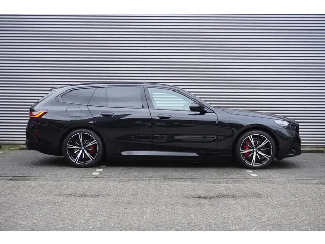 BMW i5 Touring eDrive40 2026 Elektrisch 4