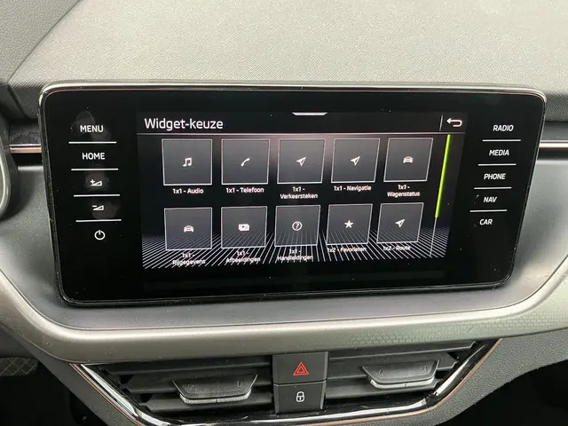 Škoda Kamiq 1.0 TSI Bus.Ed. 2021 Benzine 32