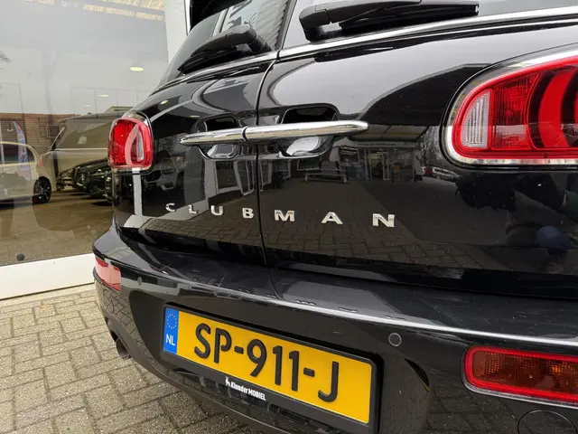 MINI Clubman 1.5 D Business Edition 2018 Diesel 31