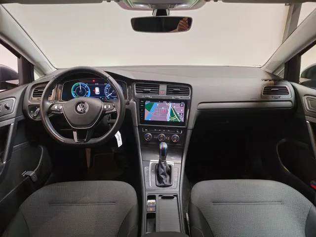 Volkswagen e-Golf E-DITION 2019 Elektrisch 12