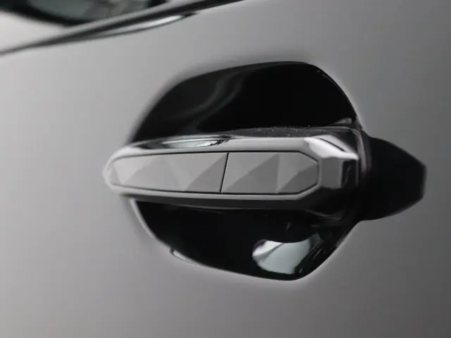 BMW XM PHEV 50e 2025 Hybride Benzine 45