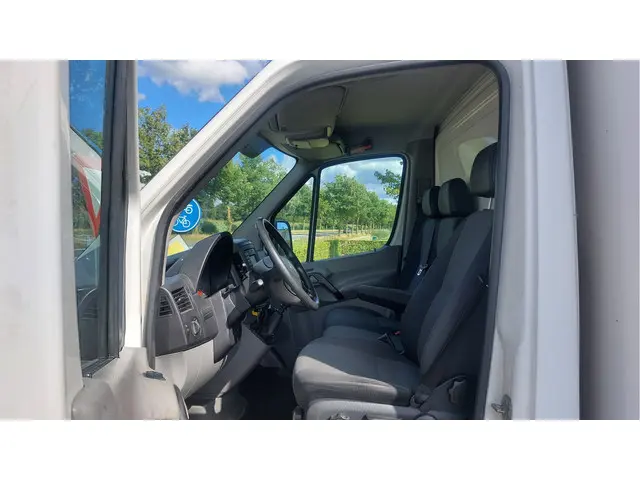 Volkswagen Crafter 35 2.0 TDI L2H1 2015 Diesel 11