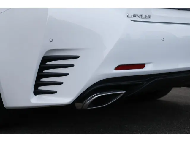 Lexus RC 300h F SPORT Line 2018 Hybride Benzine 10