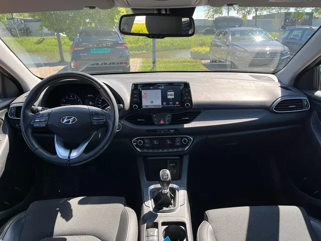 Hyundai i30 Wagon 1.0 T-GDI Premium 2020 Benzine 14