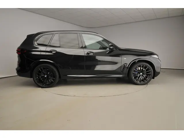 BMW X5 xDrive50e 2026 Hybride Benzine 4