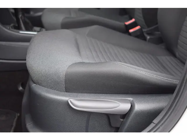 Volkswagen Polo 1.2 TSi 5Drs Comfortline 2012 Benzine 15