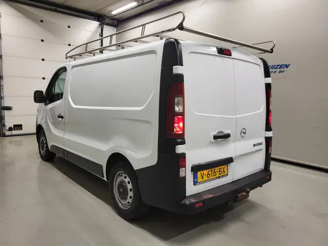 Opel Vivaro 1.6CDTI 126pk Trekhaak Euro 6! 2016 Diesel 17