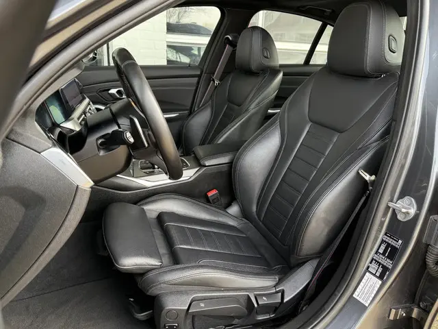 BMW 3 Serie 320i 2021 Benzine 5