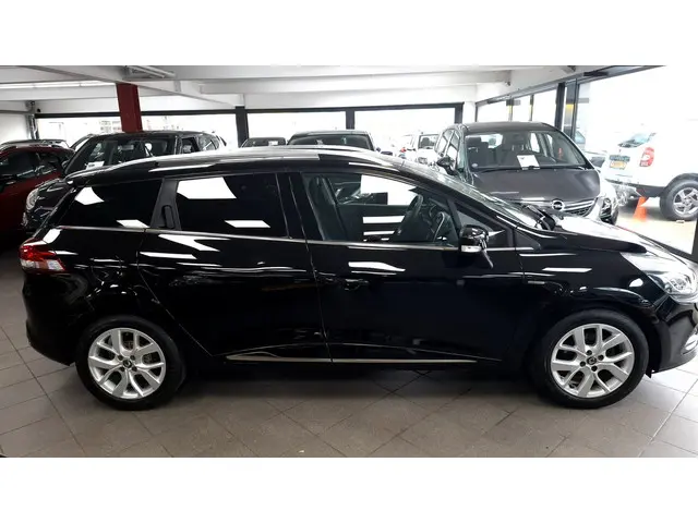 Renault Clio Estate 1.2 TCe Limited 2018 Benzine 6