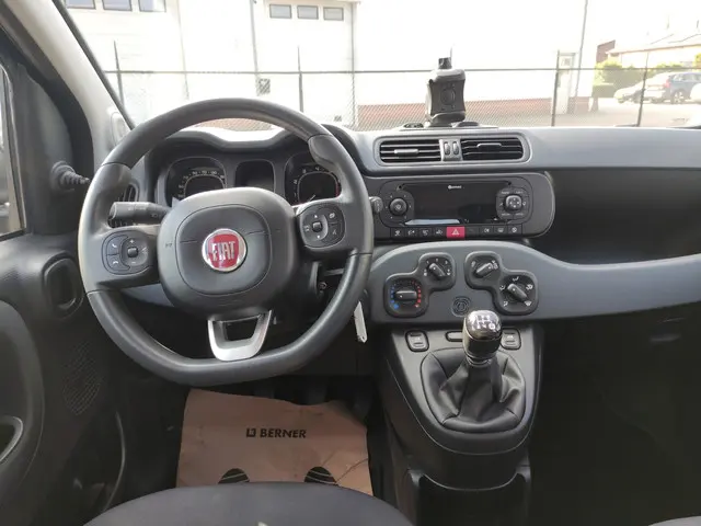 Fiat Panda 1.2 69 Lounge 2017 Benzine 11