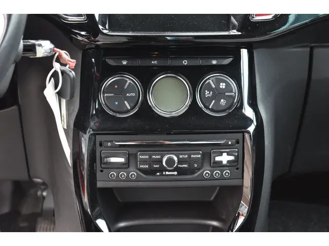 Citroën DS3 1.2 VTi So Chic 2013 Benzine 9