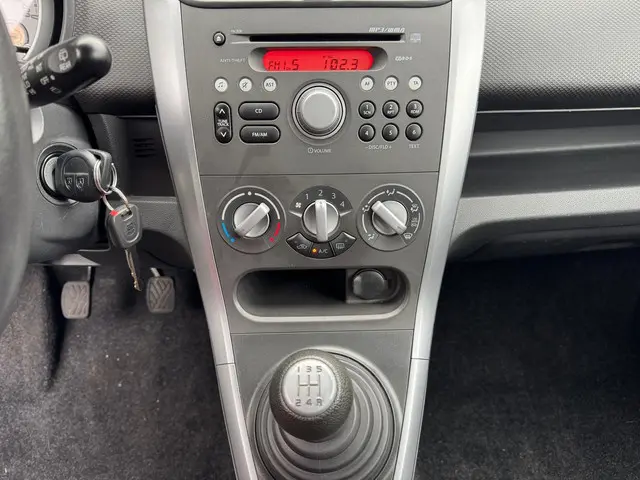 Opel Agila 1.0 Silver Edition 2012 Benzine 6