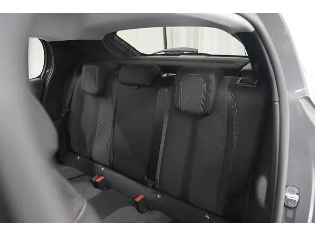 Peugeot 208 PureTech 100 Allure 2024 Benzine 32