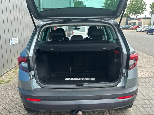 Škoda Karoq TSI Bus APPLE CARPLAY TREKHAAK 2019 Benzine 23