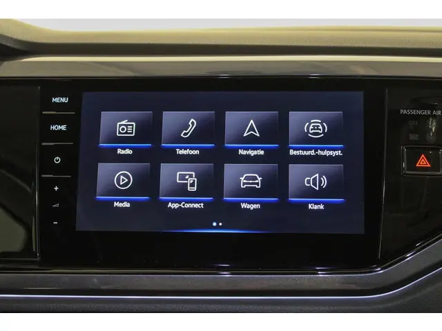 Volkswagen Polo 1.0 TSI Business PANO | IQ 2024 Benzine 24