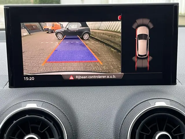 Audi Q2 30 TFSI Business Edition 2021 Benzine 65