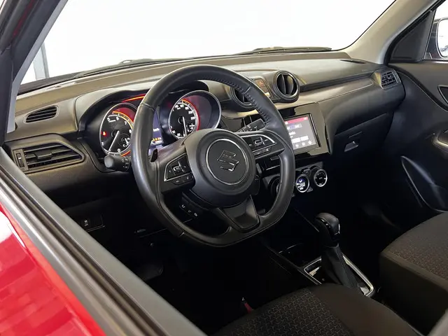 Suzuki Swift 1.2 SportLine Smart Hybrid 2023 Benzine 7