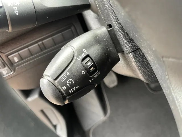 Peugeot 308 1.2 VTi Blue Lease 2014 Benzine 13