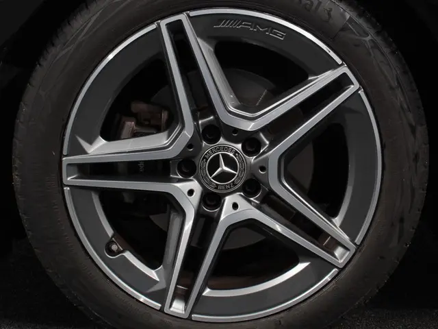 Mercedes-Benz A-Klasse 200 AMG Line 2022 Benzine 39
