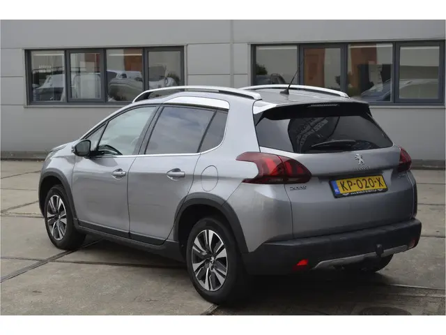 Peugeot 2008 1.2 PureTech Allure 2016 Benzine 4