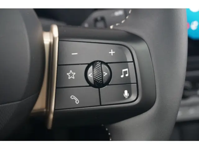 MINI 5-Deurs Cooper C 2025 Benzine 14