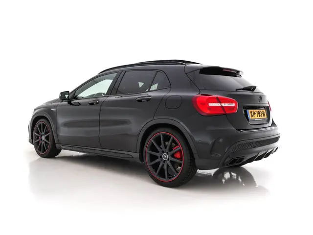 Mercedes-Benz GLA 45 AMG 4-Matic 2015 Benzine 4