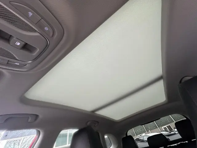 MG EHS 1.5 TGDI Luxury 2023 Hybride Benzine 34