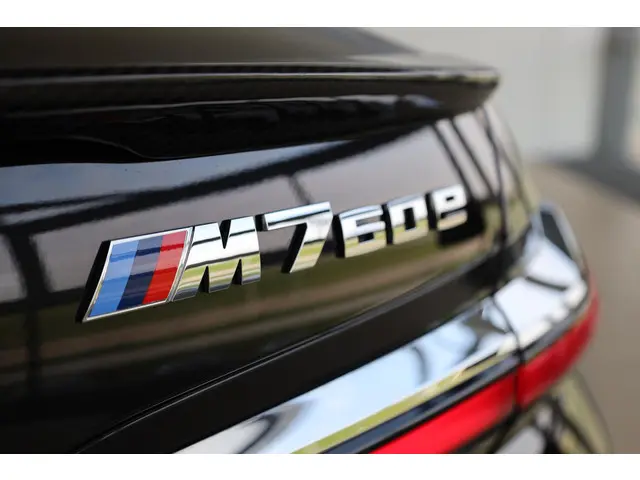 BMW 7 Serie M760e xDrive 2025 Hybride Benzine 37