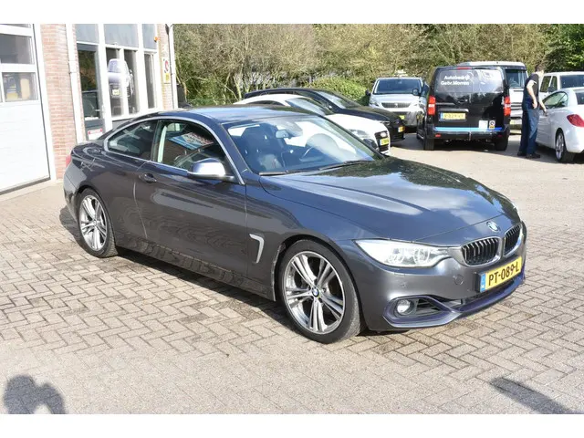 BMW 4 Serie Coupé 435i High Executive 2014 Benzine 30
