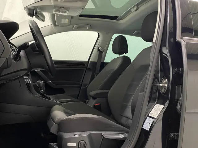 Volkswagen Golf 1.5 TSI Highline Business R 2017 Benzine 4