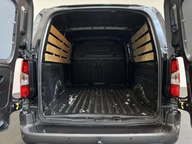 Opel Combo 1.5D L2H1 Edition Automaat 2022 Diesel 2