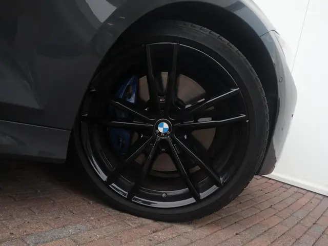 BMW 3 Serie Touring 330i High Executive 2021 Benzine 8