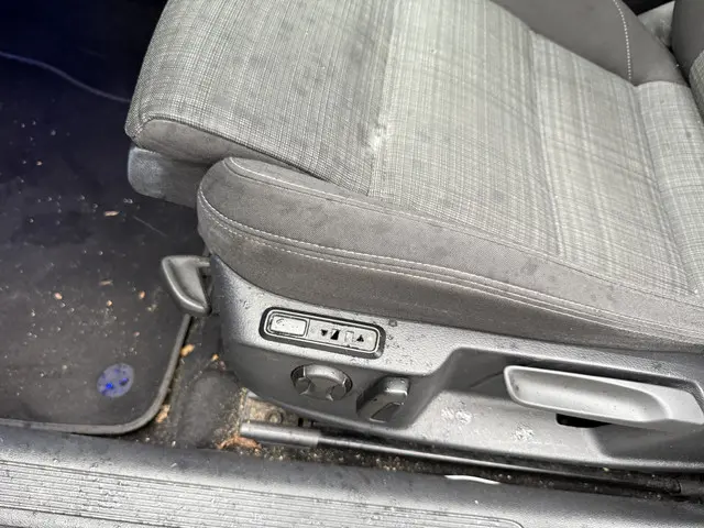 Volkswagen Passat Variant 2.0 TDI Business 2020 Diesel 27