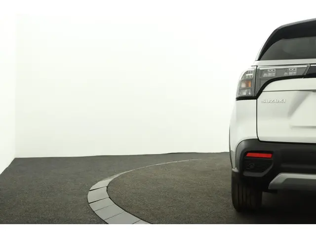 Suzuki S-Cross 1.5 Hybrid Select 2023 Hybride Benzine 40