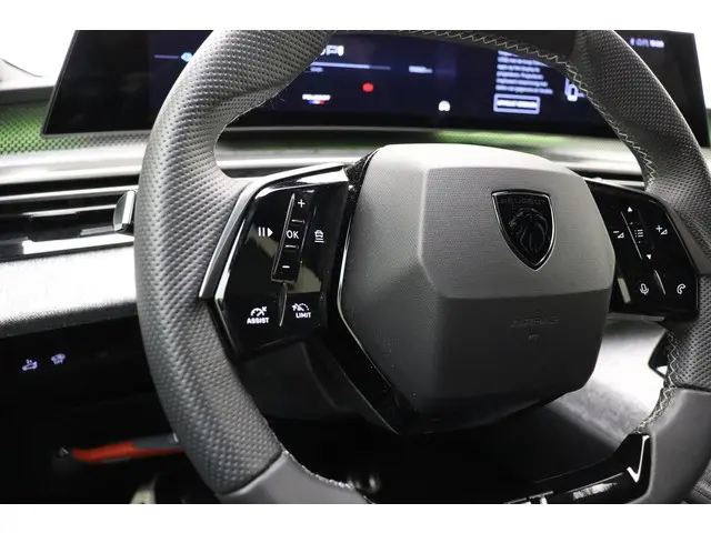 Peugeot e-3008 GT 73 kWh 2024 Elektrisch 29