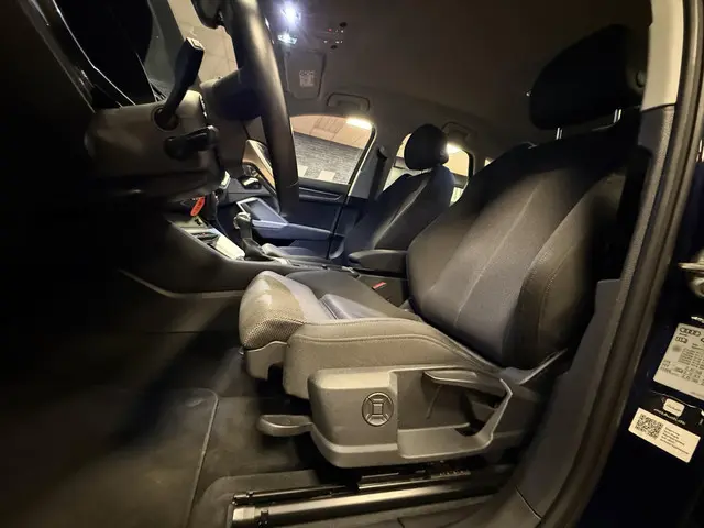 Audi Q3 45 TFSI e edition 2022 Hybride Benzine 9