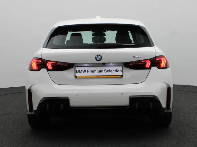 BMW 1 Serie 120 2024 Benzine 5