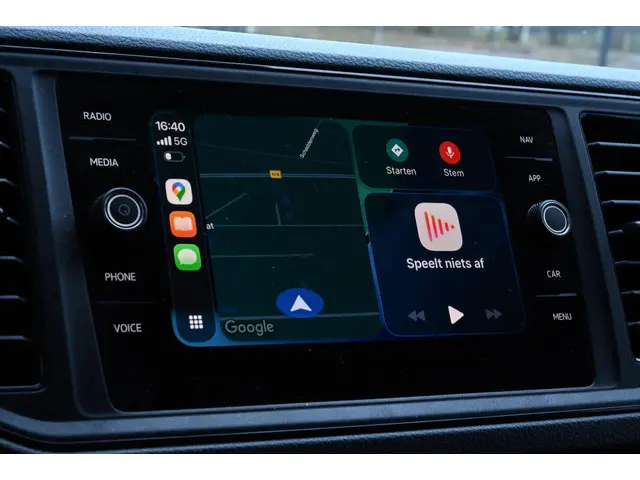 Volkswagen Crafter 2.0 TDI L3H3 2023 Diesel 16