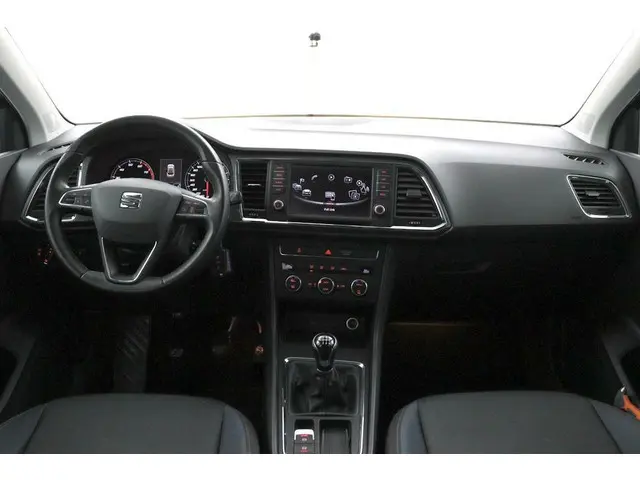 SEAT Ateca 1.0 EcoTSI Style blauw 2017 Benzine 3
