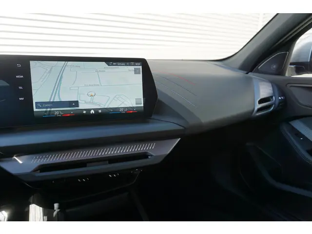 BMW 1 Serie 5-deurs 120 2025 Benzine 11