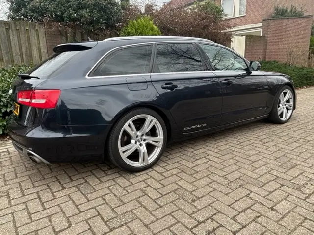 Audi A6 Avant 2.8 FSI quattro S-Line 2012 Benzine 8