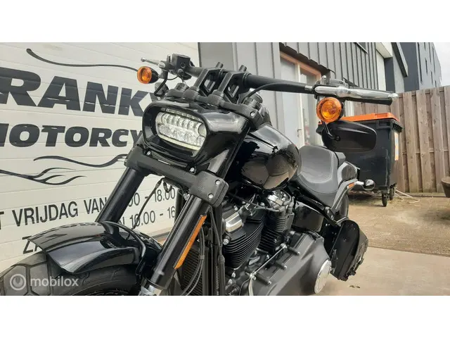 Harley-Davidson FXFBS 114 Softail Fat Bob 2021 Benzine 21
