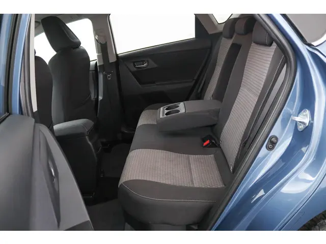 Toyota Auris 1.8 Hybrid Dynamic 2018 Hybride Benzine 37