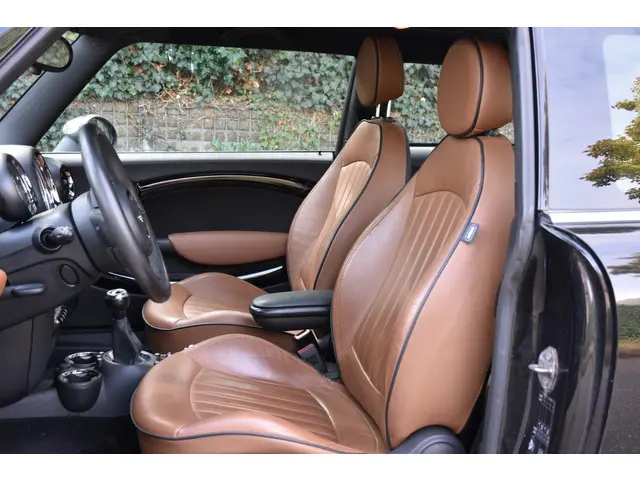 MINI Cooper Mini 1.6 Chili Final Edition 2014 Benzine 7