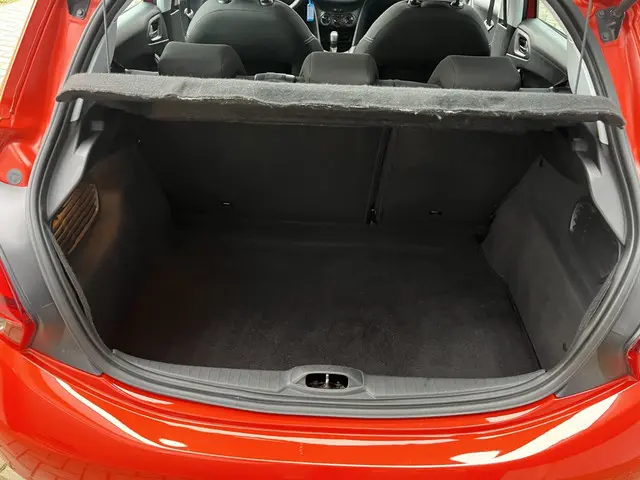 Peugeot 208 1.0 PureTech Access 2015 Benzine 22