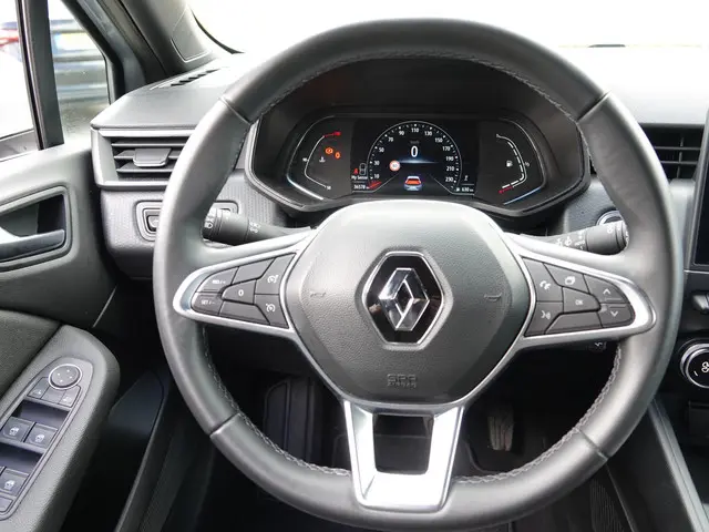 Renault Clio 1.0 TCe 90PK Intens 2022 Benzine 23