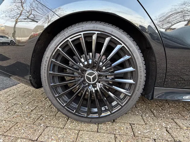 Mercedes-Benz CLA Shooting Brake 180 AMG 2020 Benzine 18