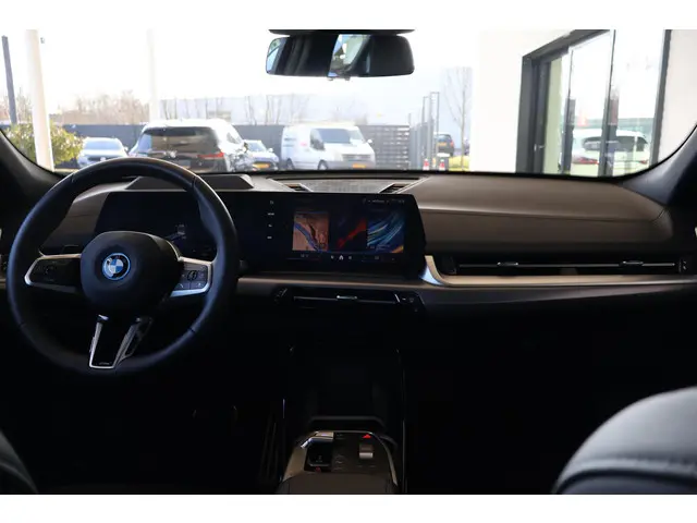BMW iX2 xDrive30 2024 Elektrisch 7